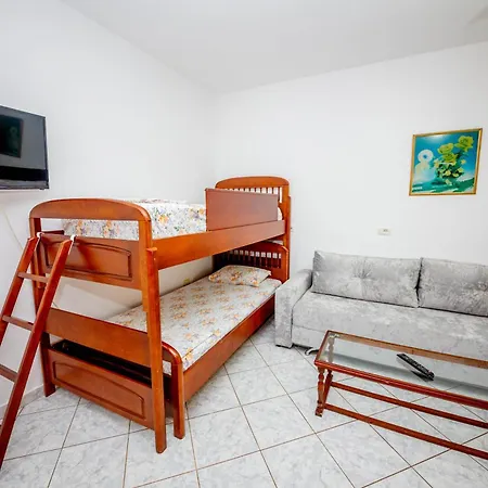 Apartament Cikuli